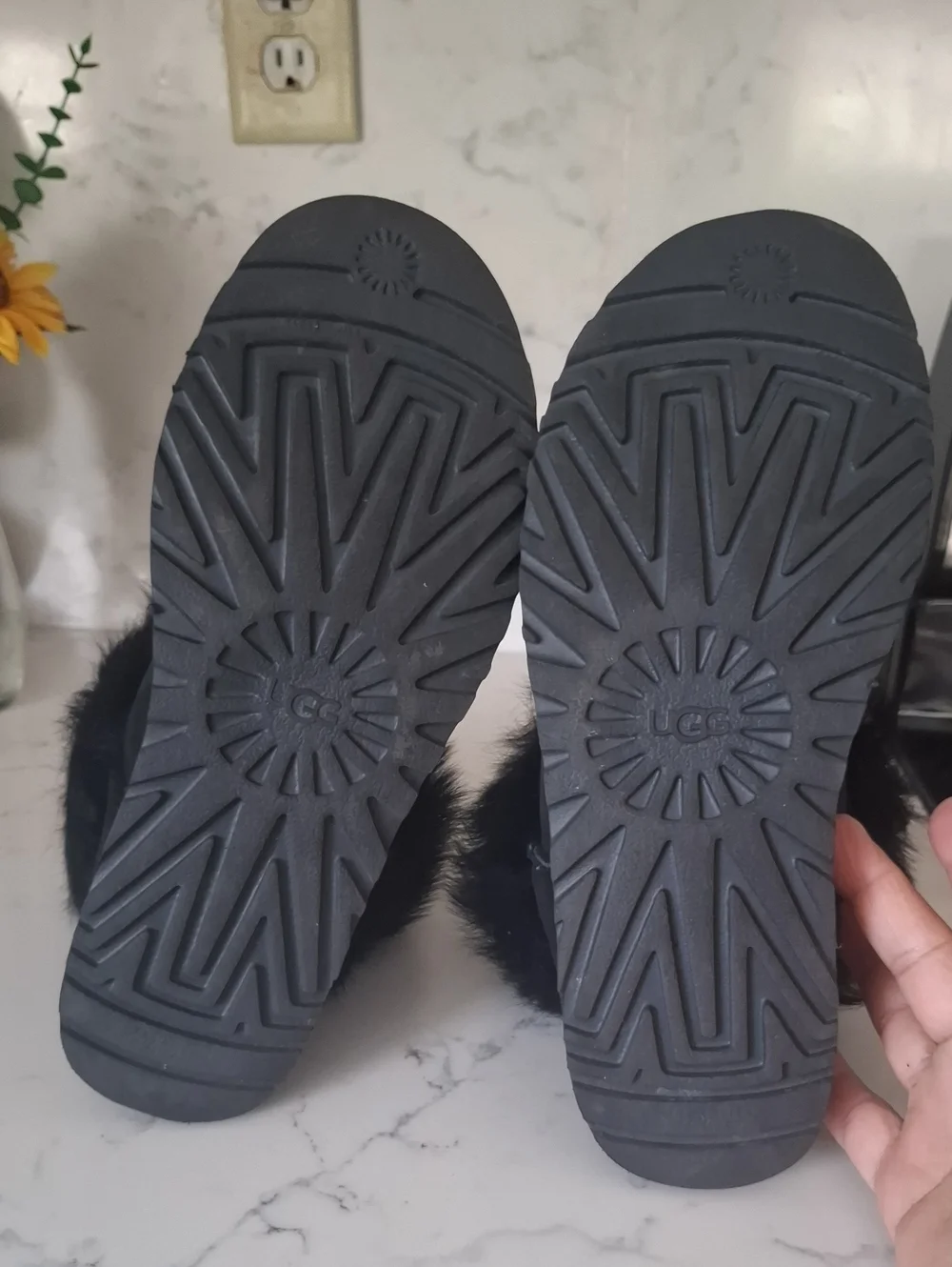 UGG soft black